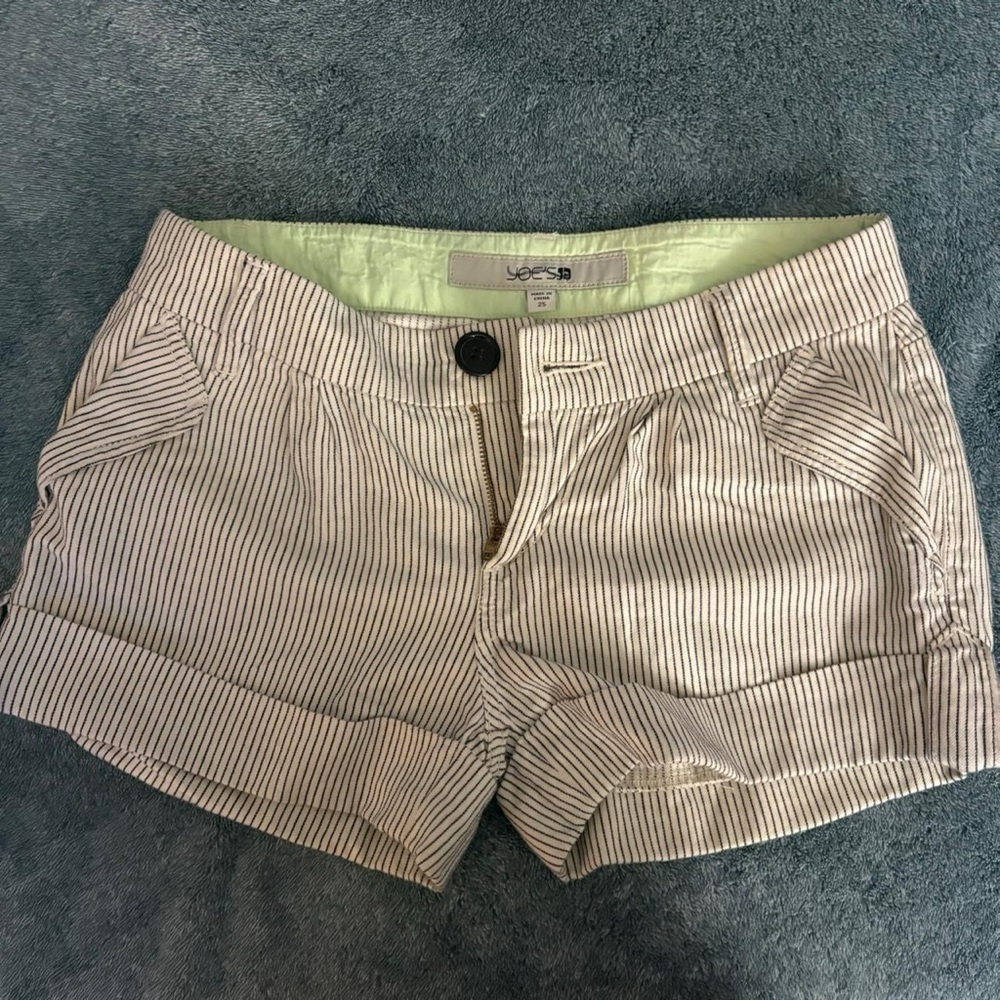 Joe's Size 25 Cream and white striped shorts.